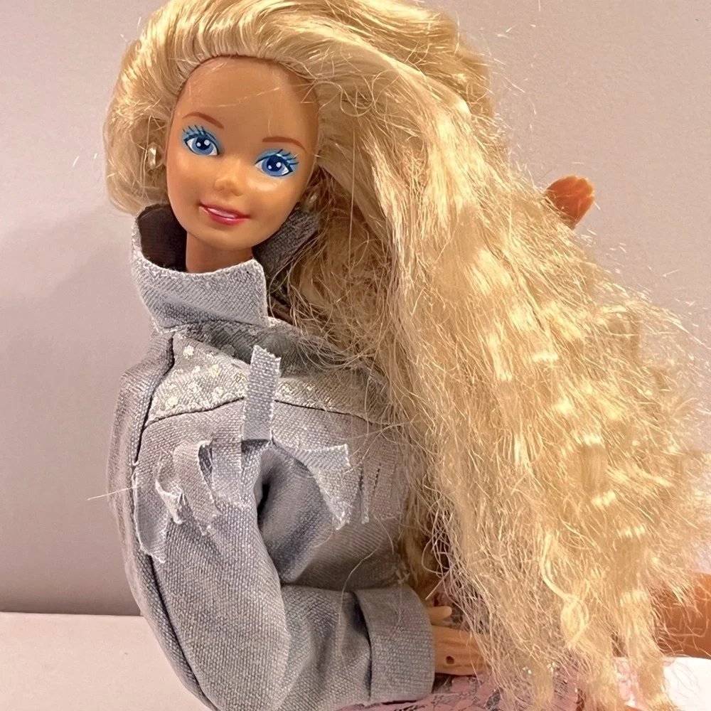 Vintage Feeling Fun Barbie 1980’s